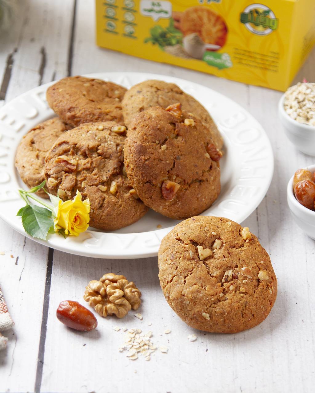 photo_2025-11-08_21-38-56 کلوچه وگان استویا پروتئین|۳۰۰ گرم - Image 1